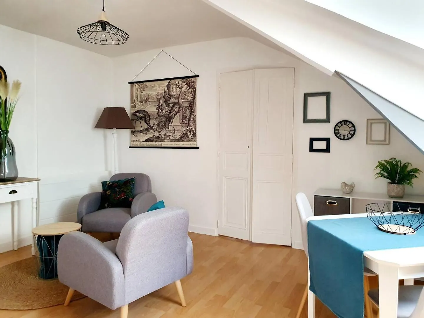 公寓 Chic Studio Sous Les Toits Du Centre Historique 瓦讷